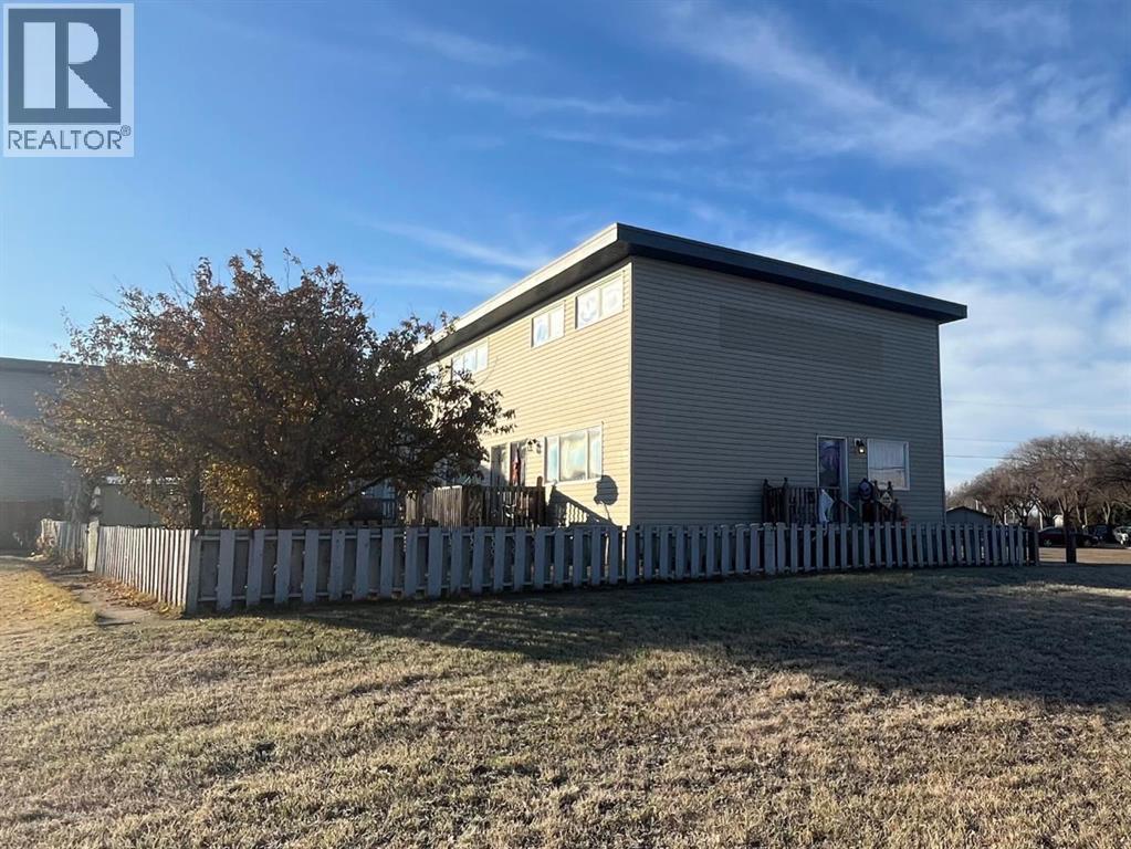 305 5 Street Unit 100, Wainwright, AB T9W 1A6