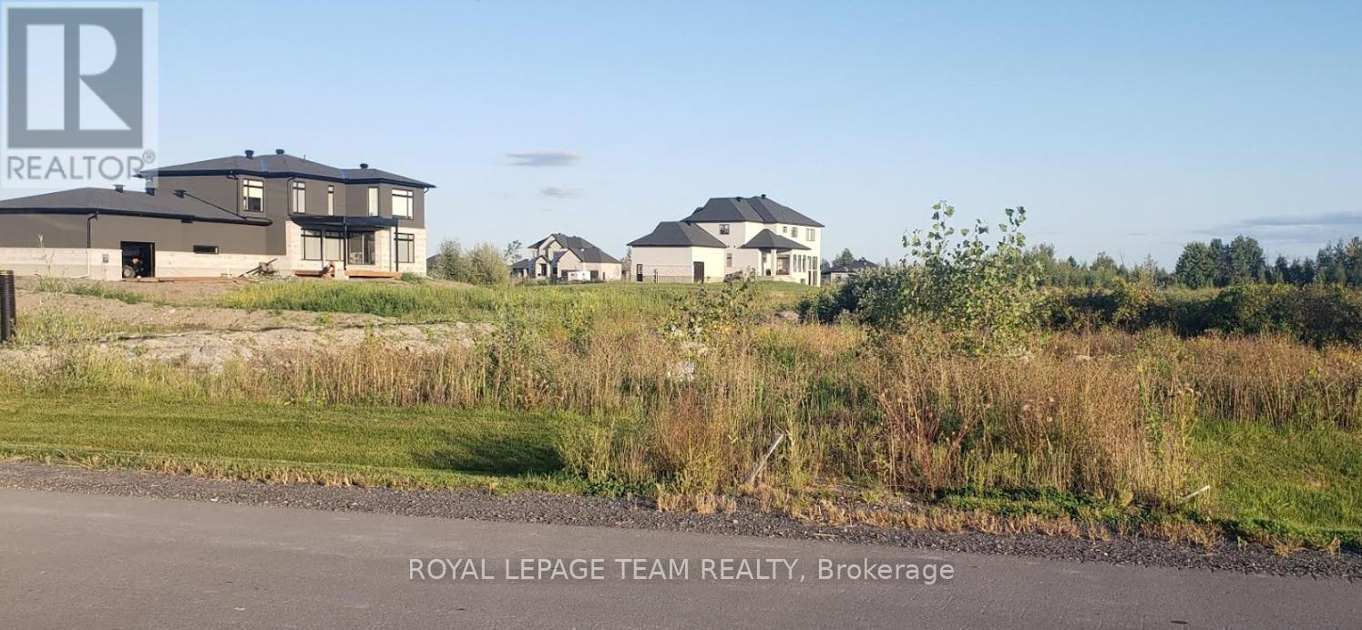 6715 Still Meadow Way, Ottawa, ON K4P 0G1