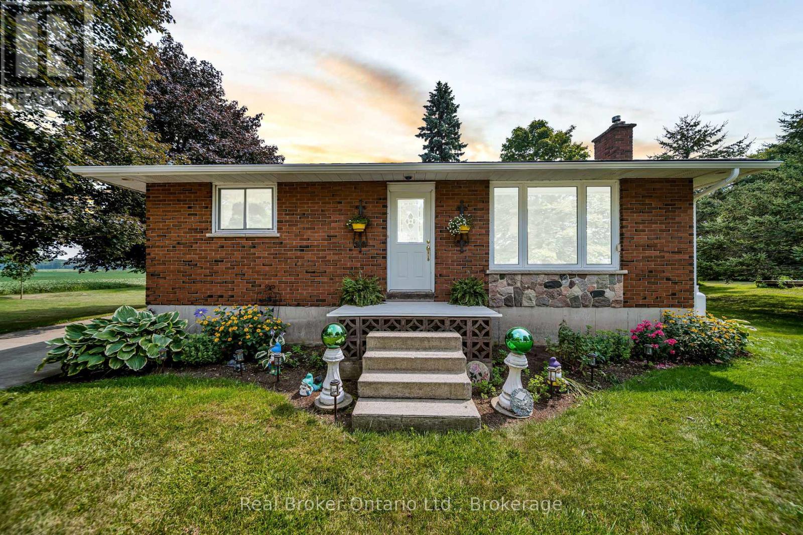 5427 Perth Rd 178 Rd, North Perth, ON N0G 2P0