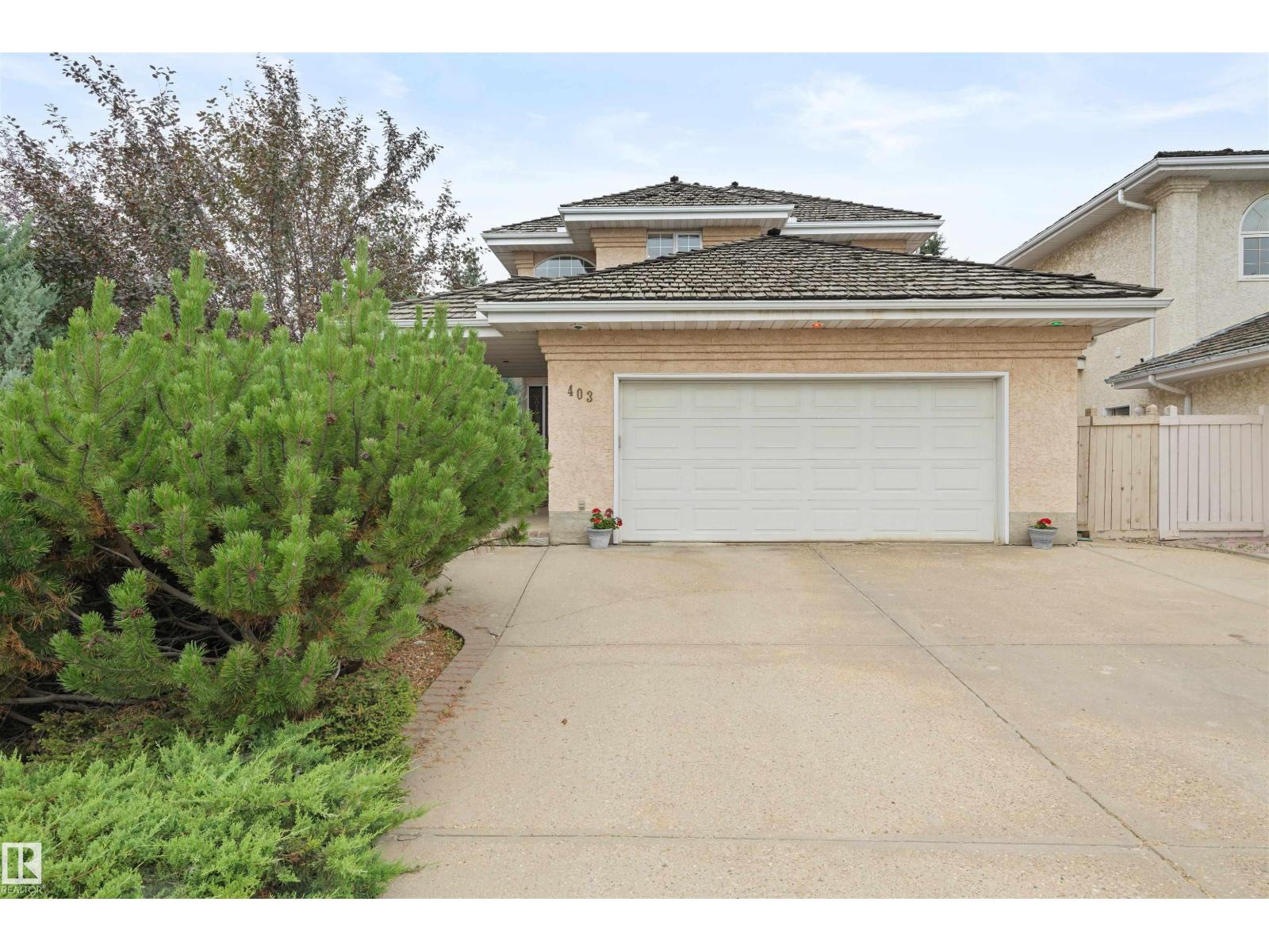 403 Twin Brooks Cr NW, Edmonton, AB T6J 6V2