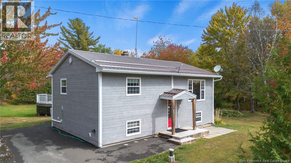 249 Evans Rd, Minto, NB E4B 2S1