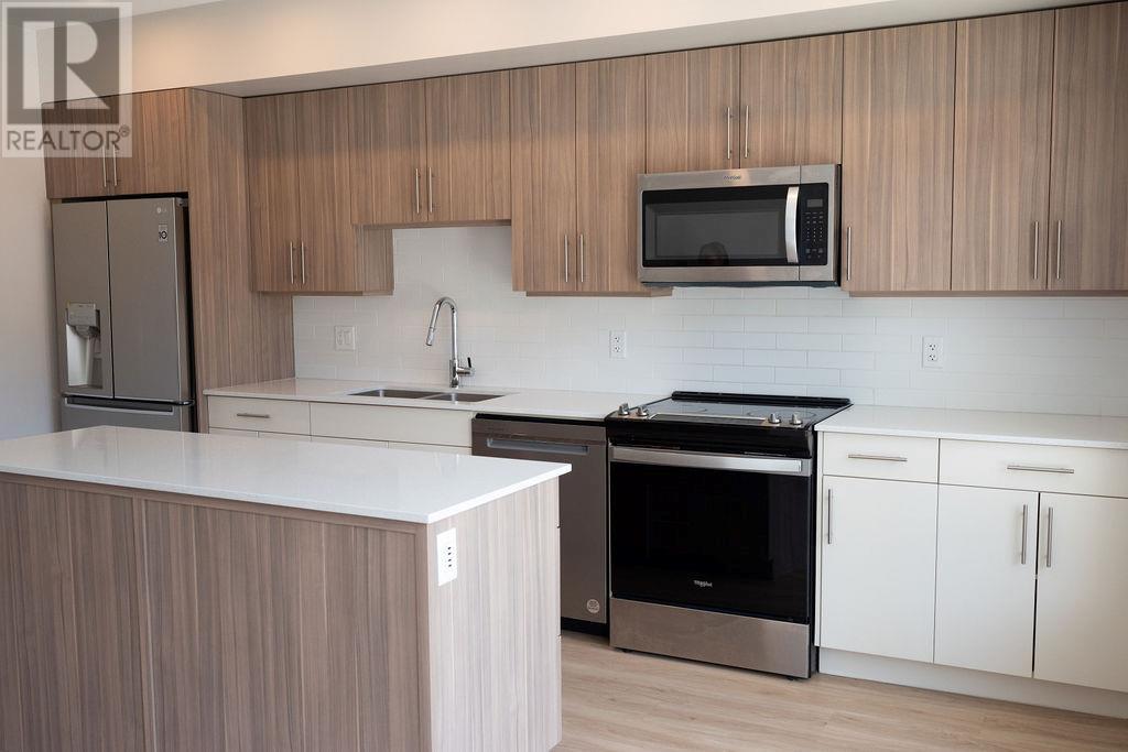 685 Boynton Place Unit 84, Kelowna, BC V1V 2Z4
