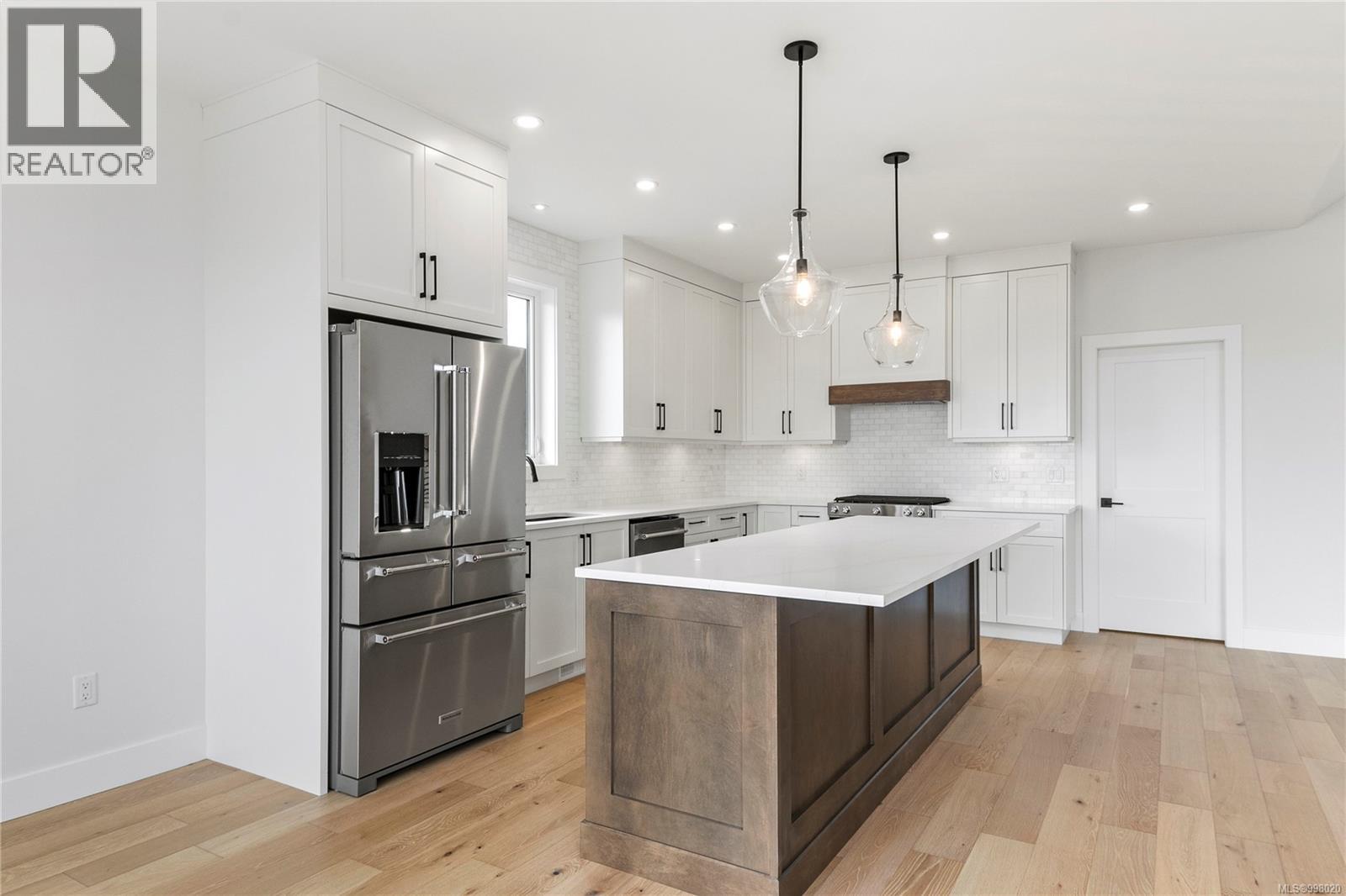3428 Rhys Rd, Courtenay, BC V9N 7G3