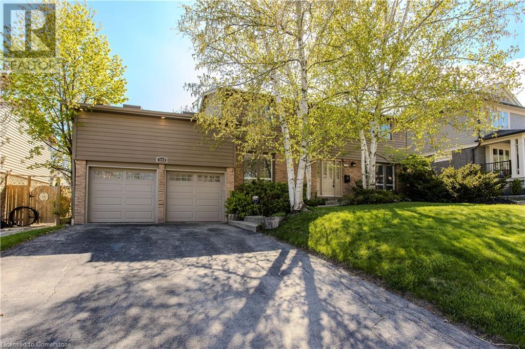 1858 Heather Hills Dr, Burlington, ON L7P 2Y9