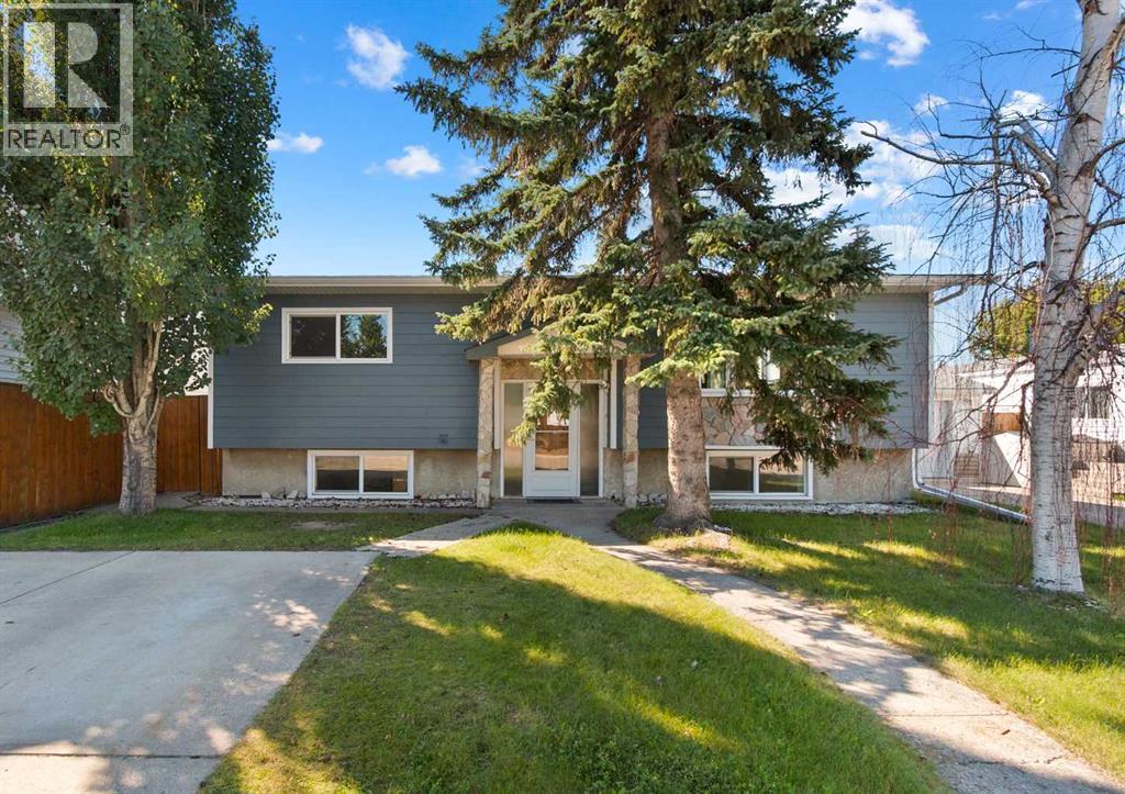 125 Big Springs Dr, Airdrie, AB T4A 1K9