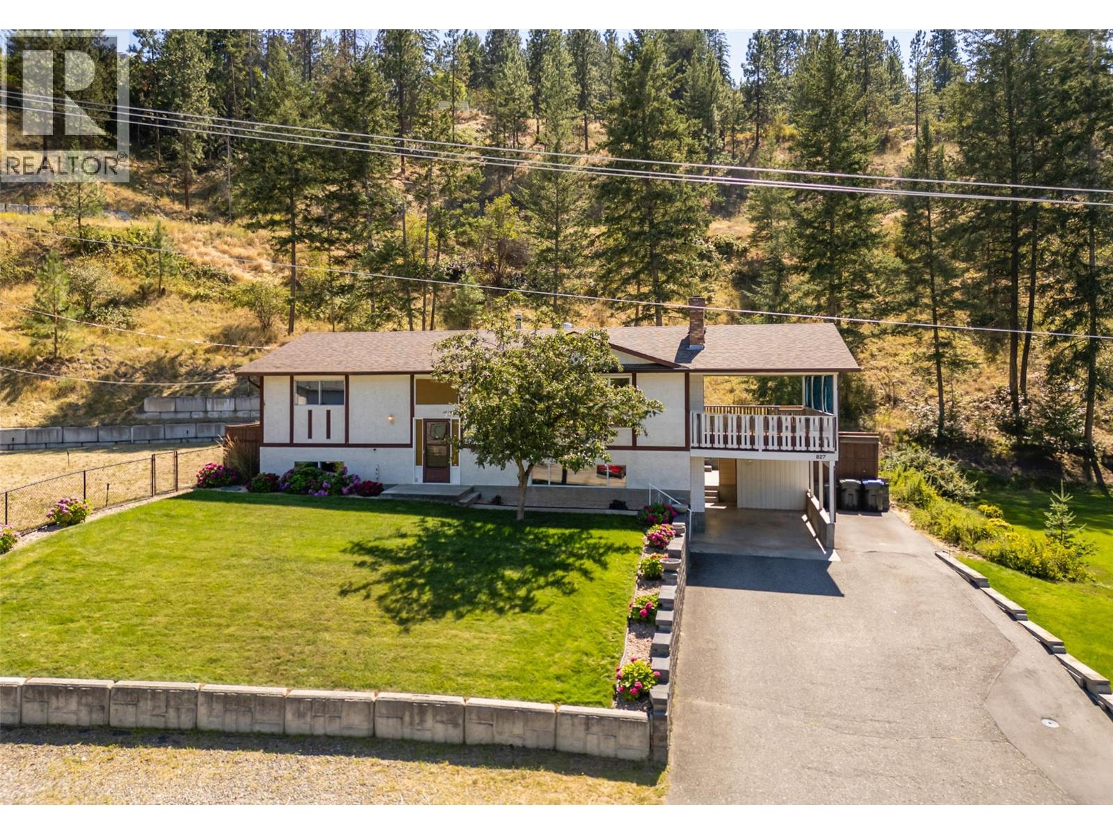 827 Paret Rd, Kelowna, BC V1W 4P2