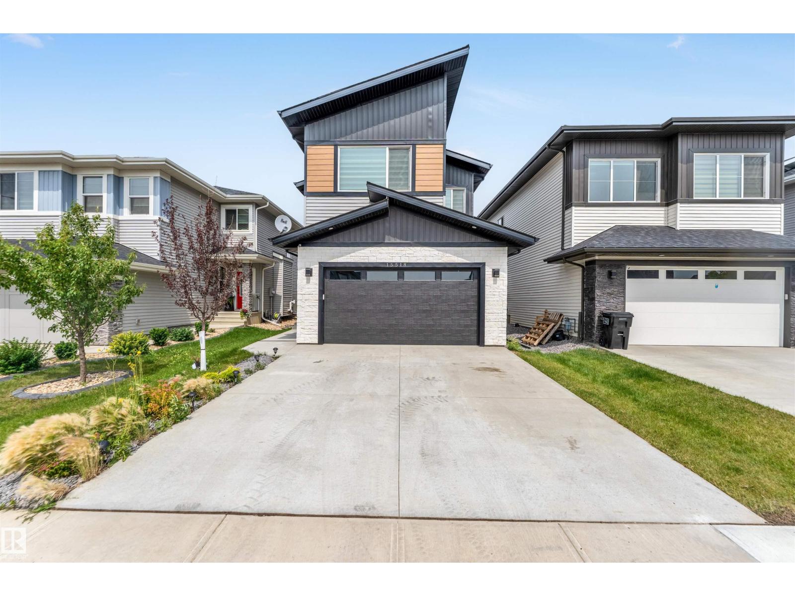 13 Av Sw Unit 15518 #a, Edmonton, AB T6W 1A4