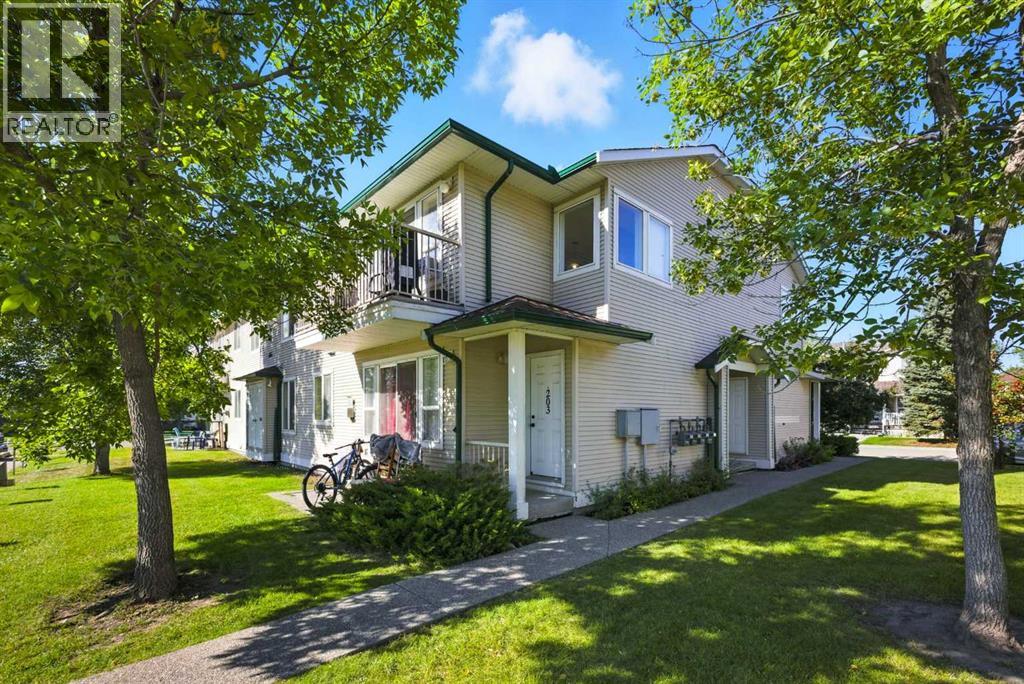 616 19 Street Se Unit 203, High River, AB T1V 1S9