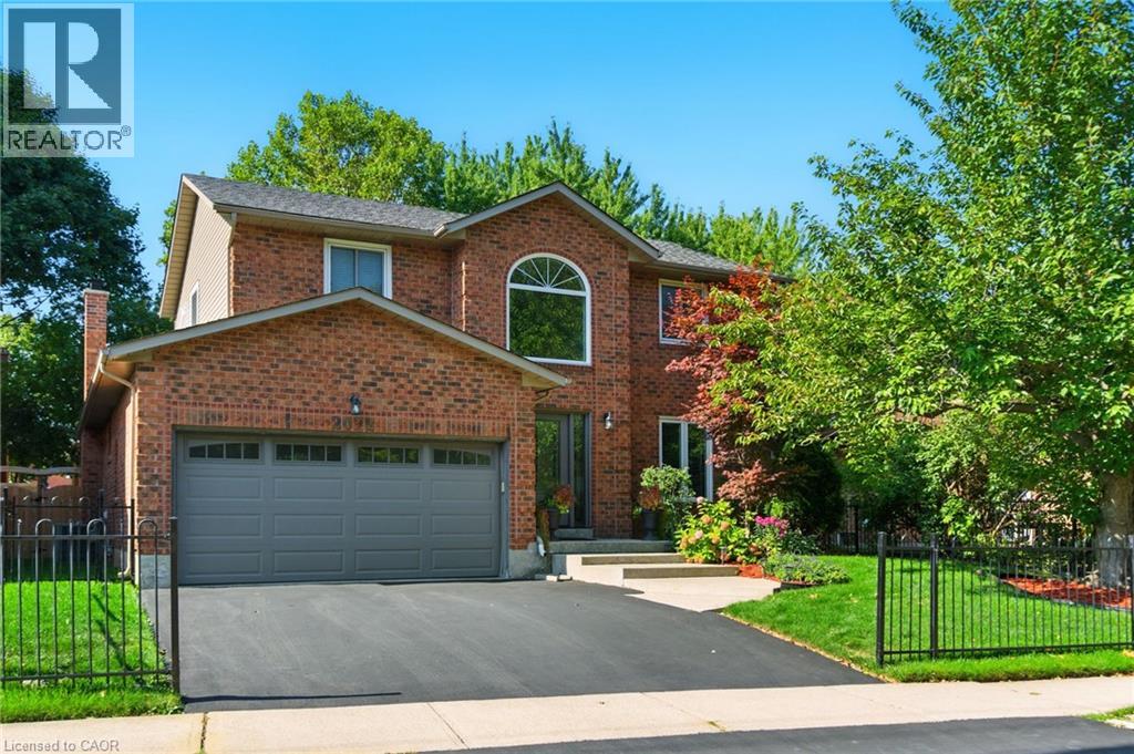 2072 Headon Rd, Burlington, ON L7M 4G3