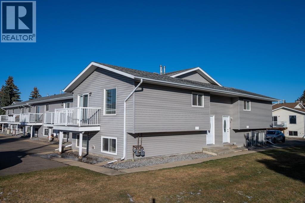 41 Cosgrove Crescent Unit 6, Red Deer, AB T4P 2Z6