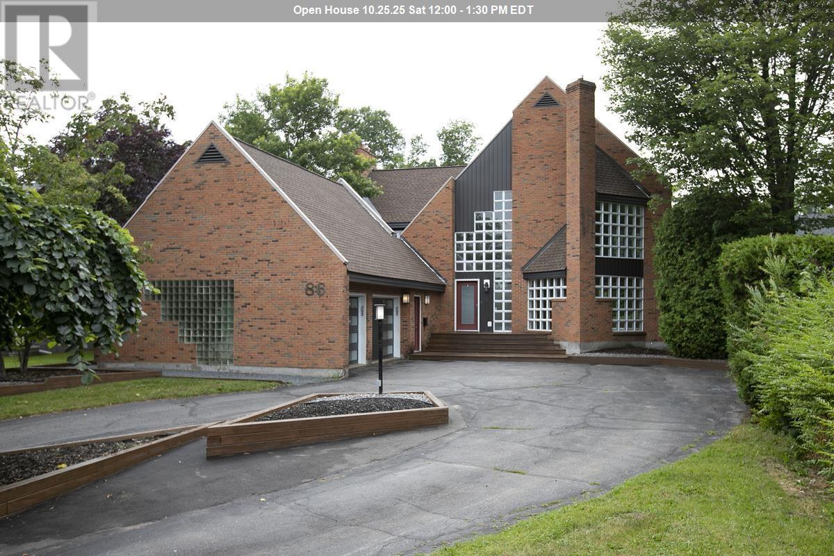 86 Mcneice St, Sault Ste. Marie, ON P6A 5V2