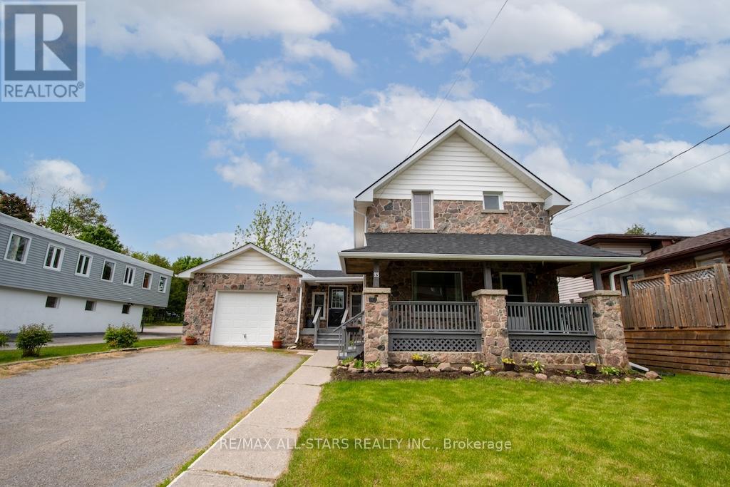 93 Adelaide St N, Kawartha Lakes, ON K9V 4L4