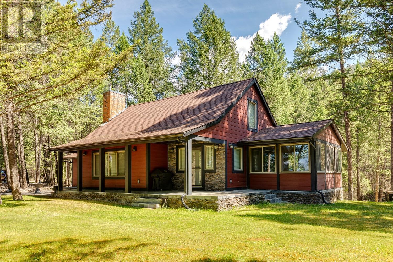 8566 Eacrett Rd, Dry Gulch, BC V0A 1K2