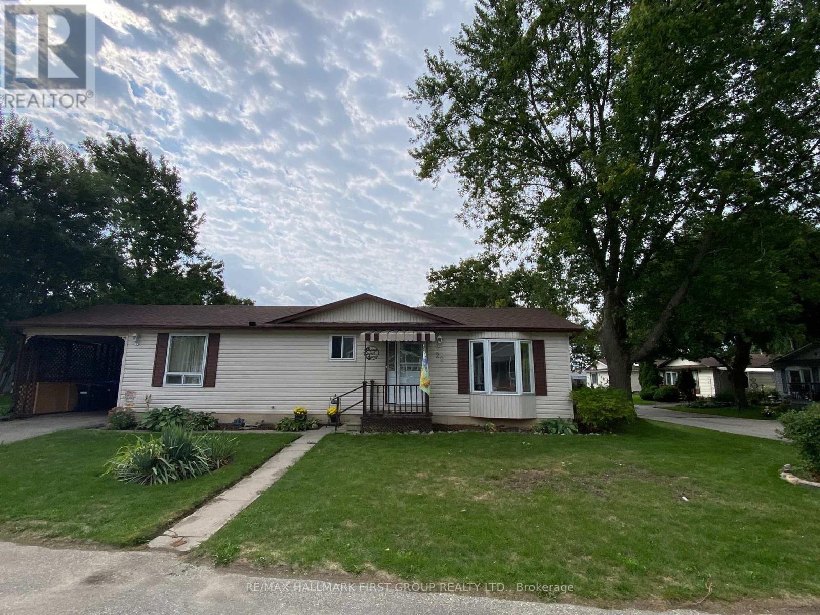 22 Briarwood Pl, Innisfil, ON L0L 1L0