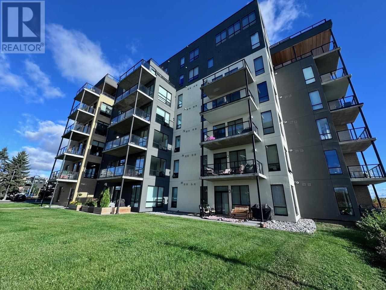 2260 Sleeping Giant Pkwy Unit 2107 Pkwy, Thunder Bay, ON P7A 0E7