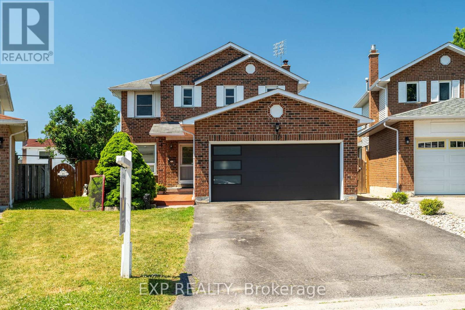 12 Empson Ct, Ajax, ON L1S 3Y3