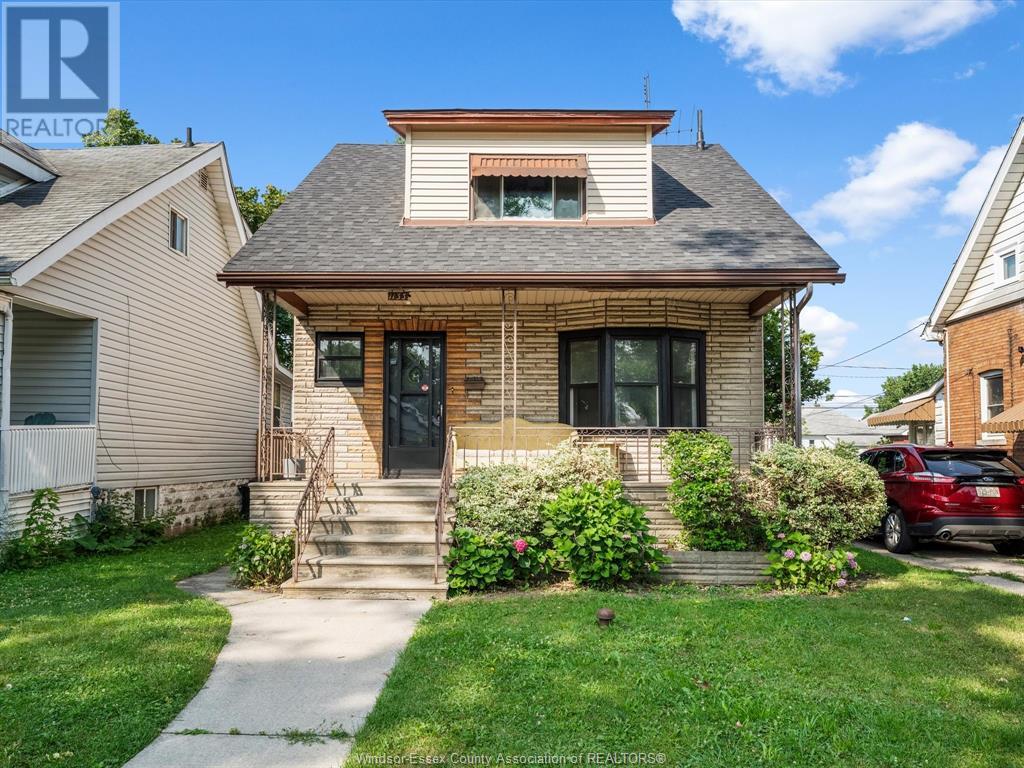 1133 Moy Ave, Windsor, ON N9A 2P4