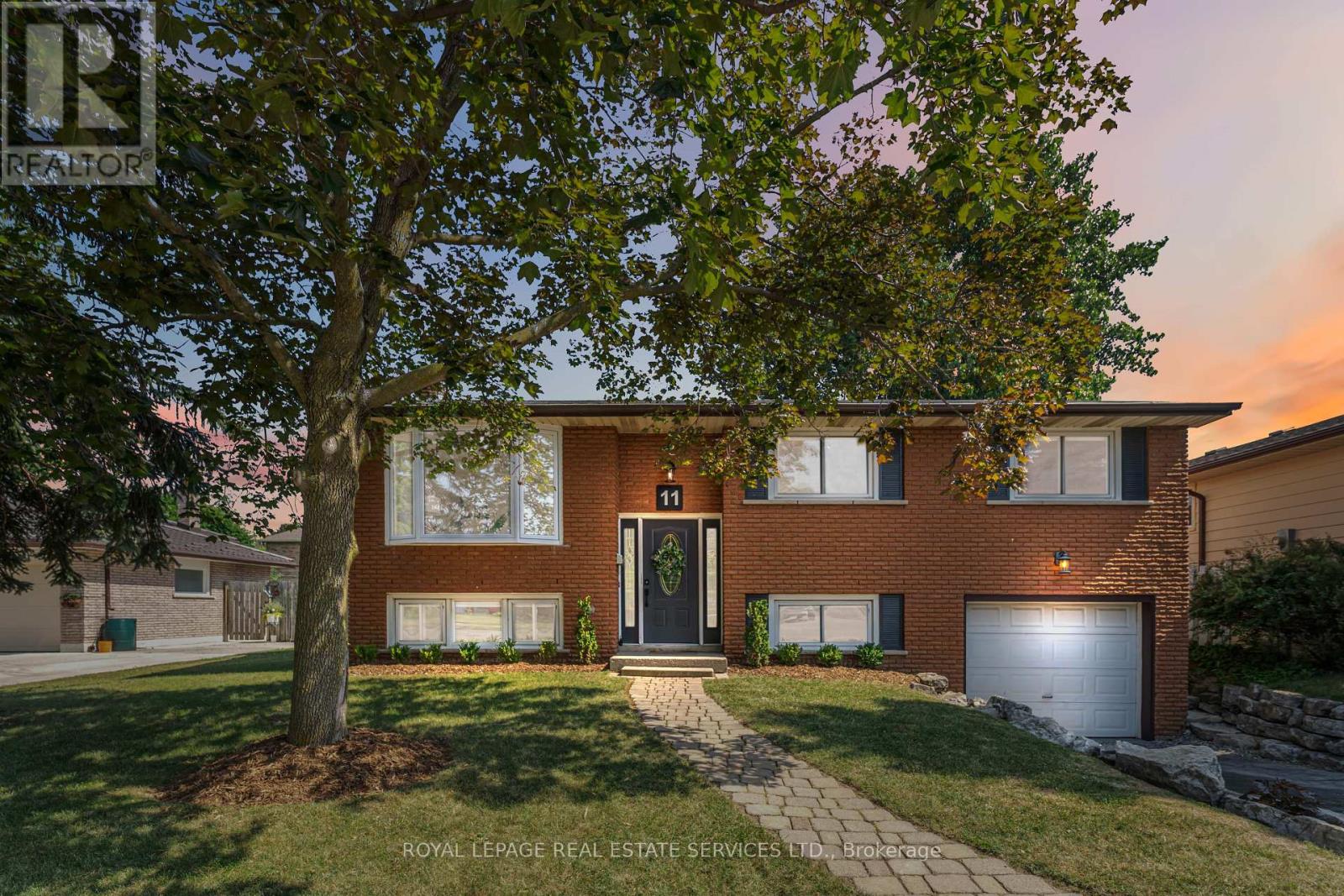 11 Ashwood Ct, Hamilton, ON L8E 3C9
