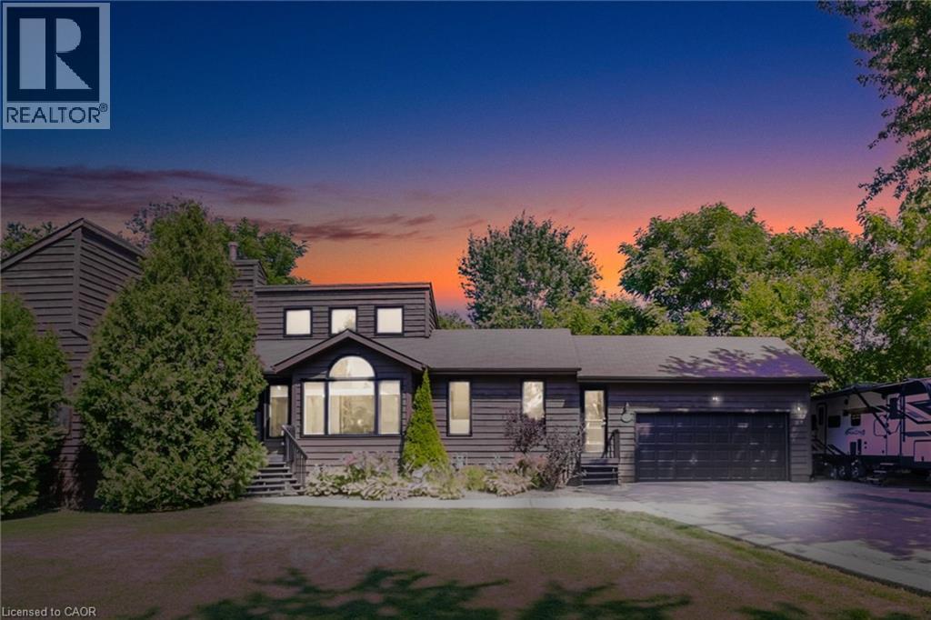 11 Weneil Dr, Freelton, ON L8B 0Z6