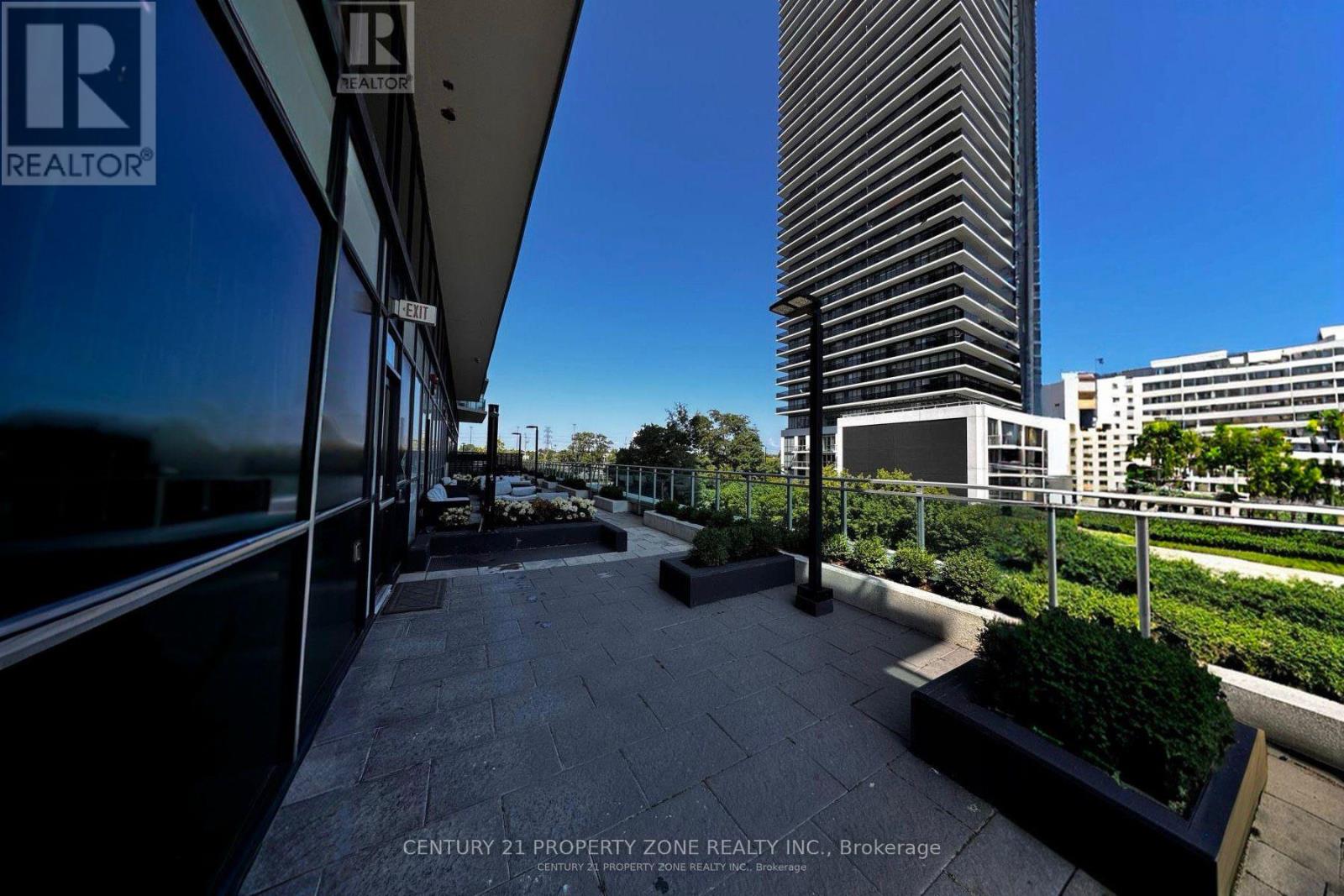 1310 33 Shore Breeze Dr, Toronto, ON M8V 0G1