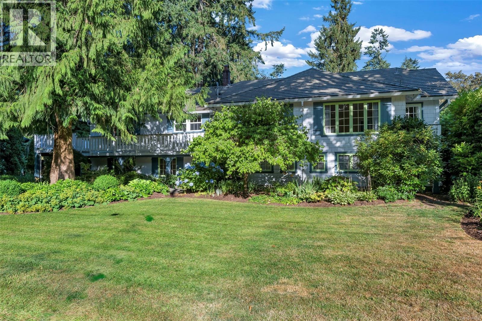 4758 Fairbridge Dr, Duncan, BC V9L 6N8