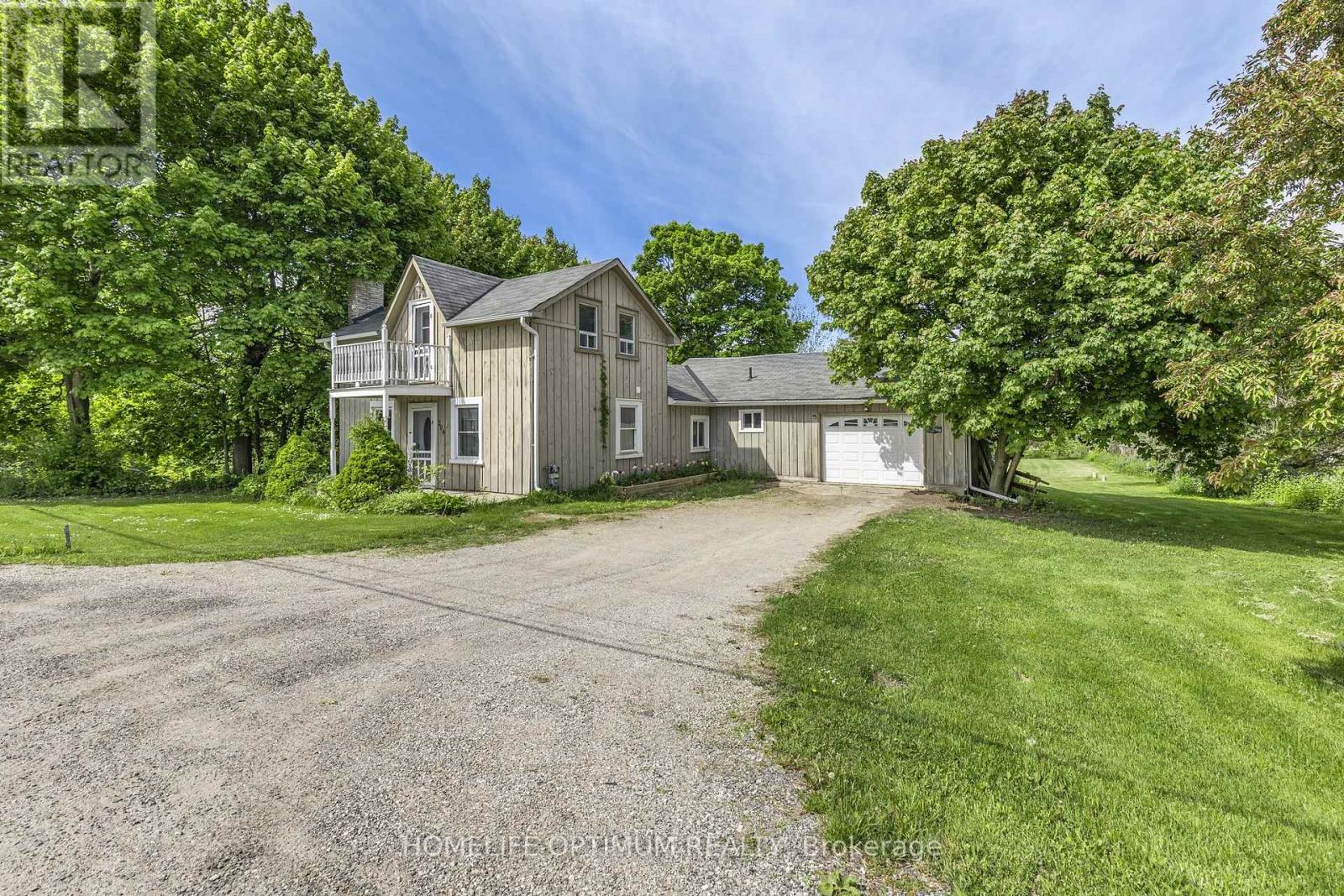 209 Barrie St, Essa, ON L0L 2N0