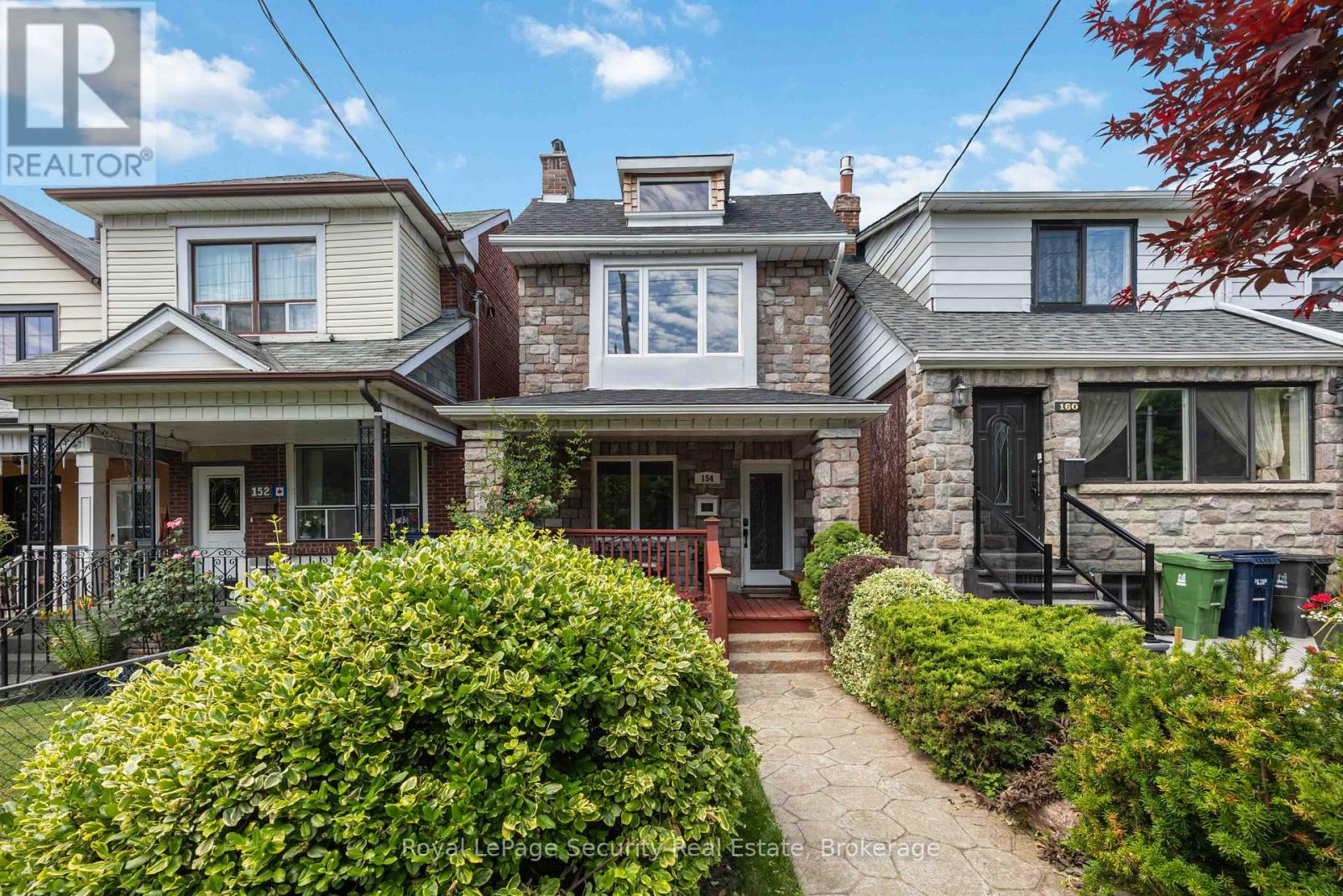 154 Caledonia Rd, Toronto, ON M6E 4S7