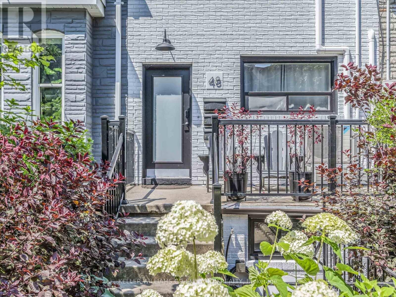 48 Massey St, Toronto, ON M6J 2T4