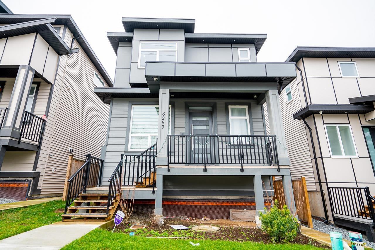 148 Street Unit 6253, Surrey, BC V3S 8E8