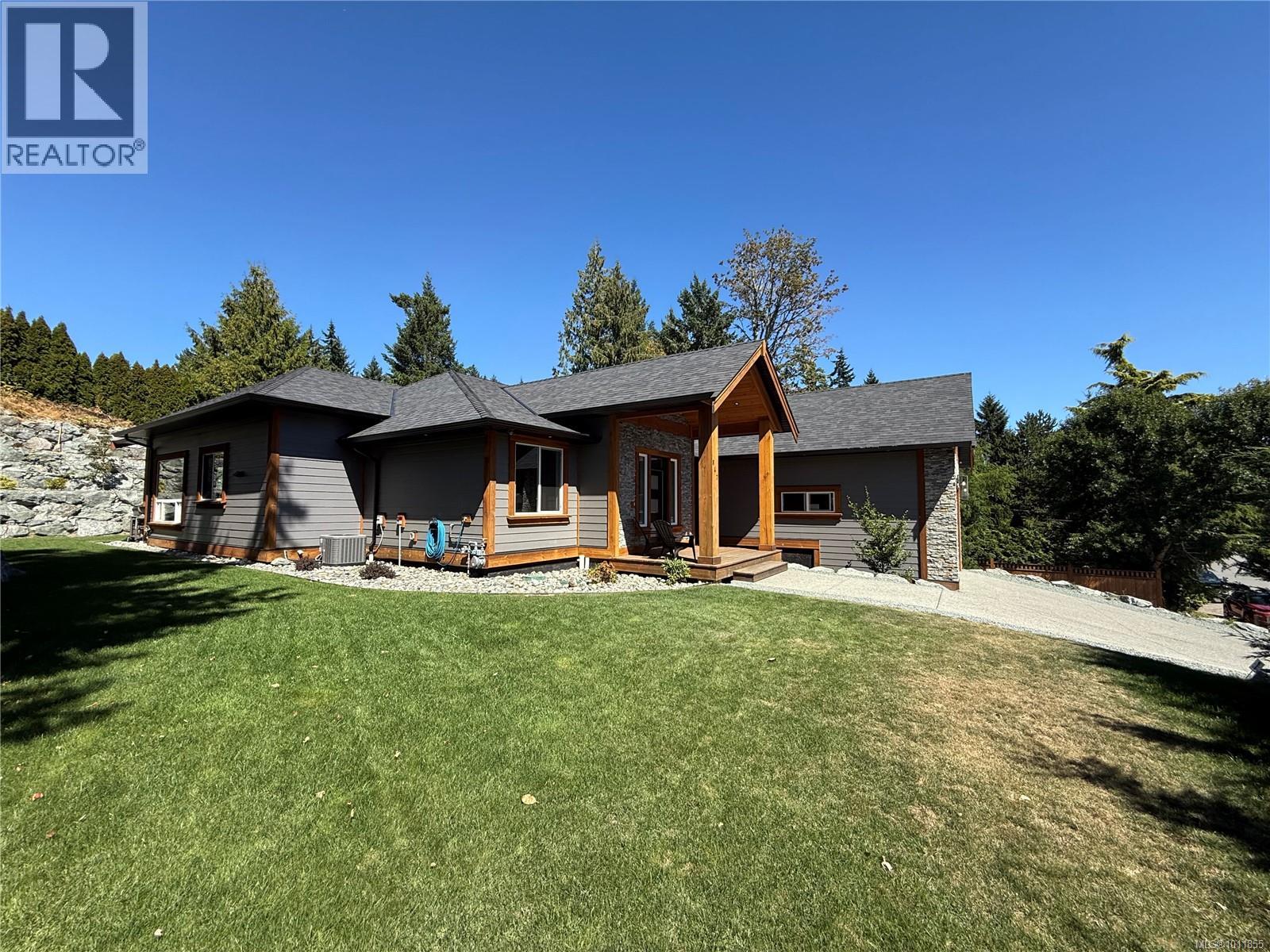 847 Bucktail Rd, Mill Bay, BC V0R 2P1