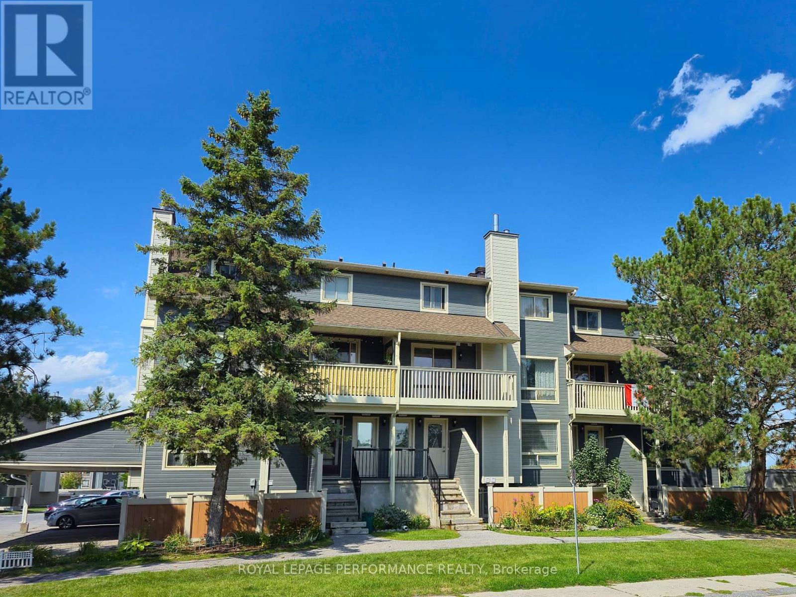44 Unit 802 St Andre Dr #a, Ottawa, ON K1C 4R3