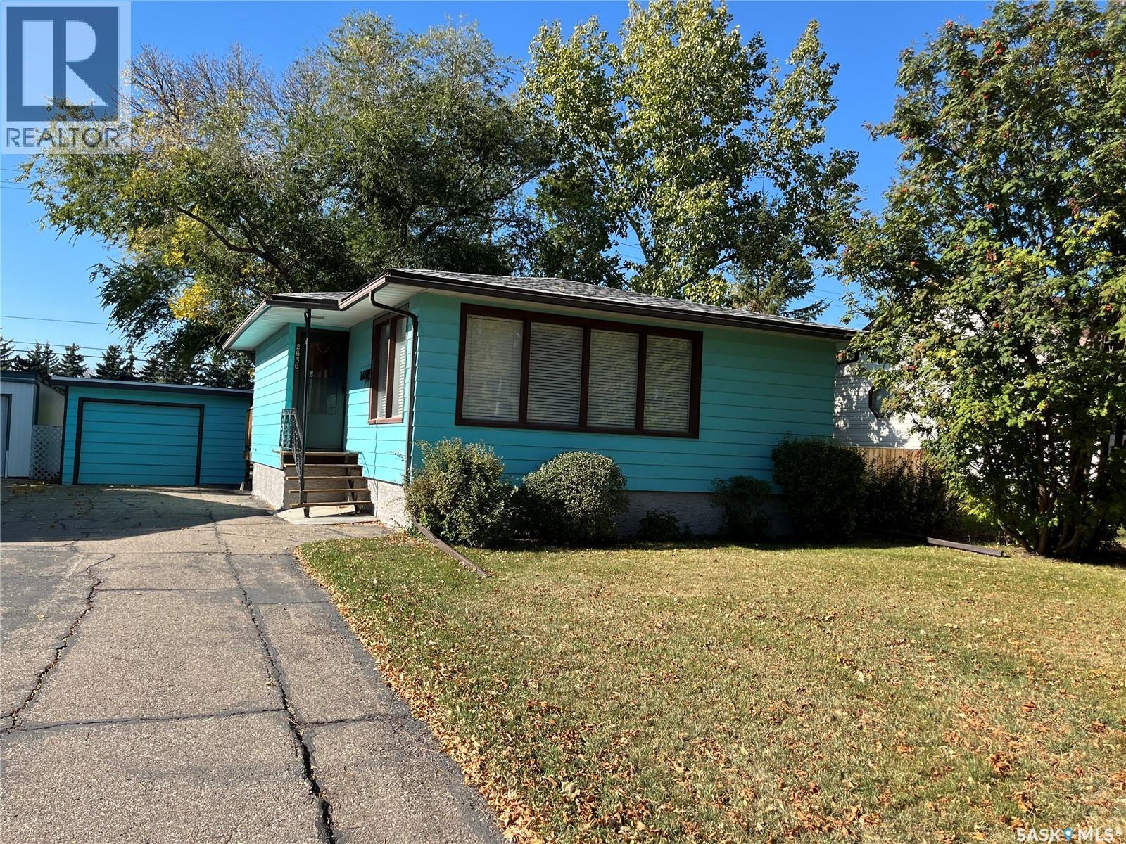 2636 Edward St, Regina, SK S4S 0M8