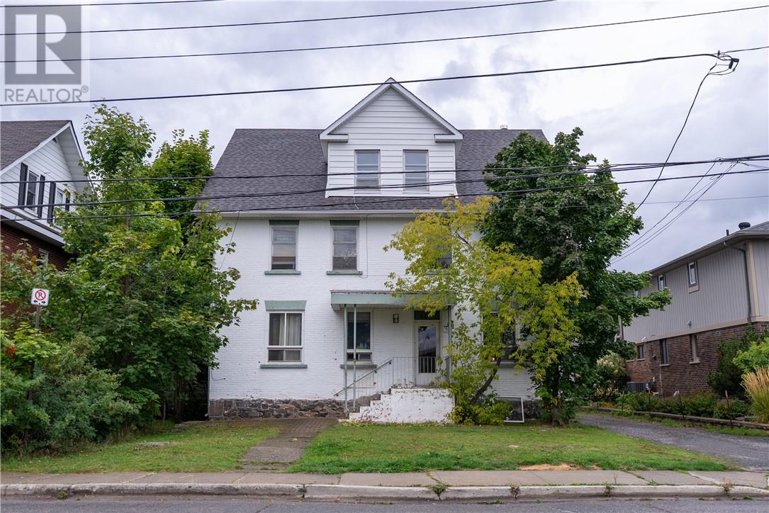 329 Marion St, Sudbury, ON P3E 3H1