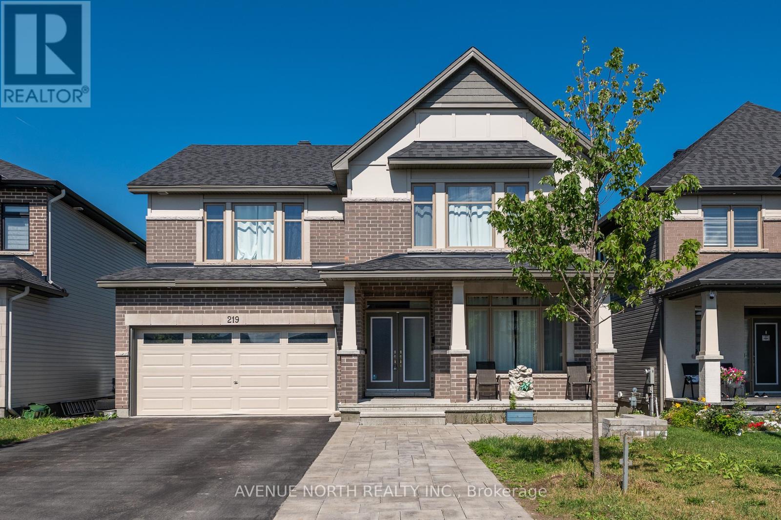 219 Reisling Way, Ottawa, ON K1T 0X1