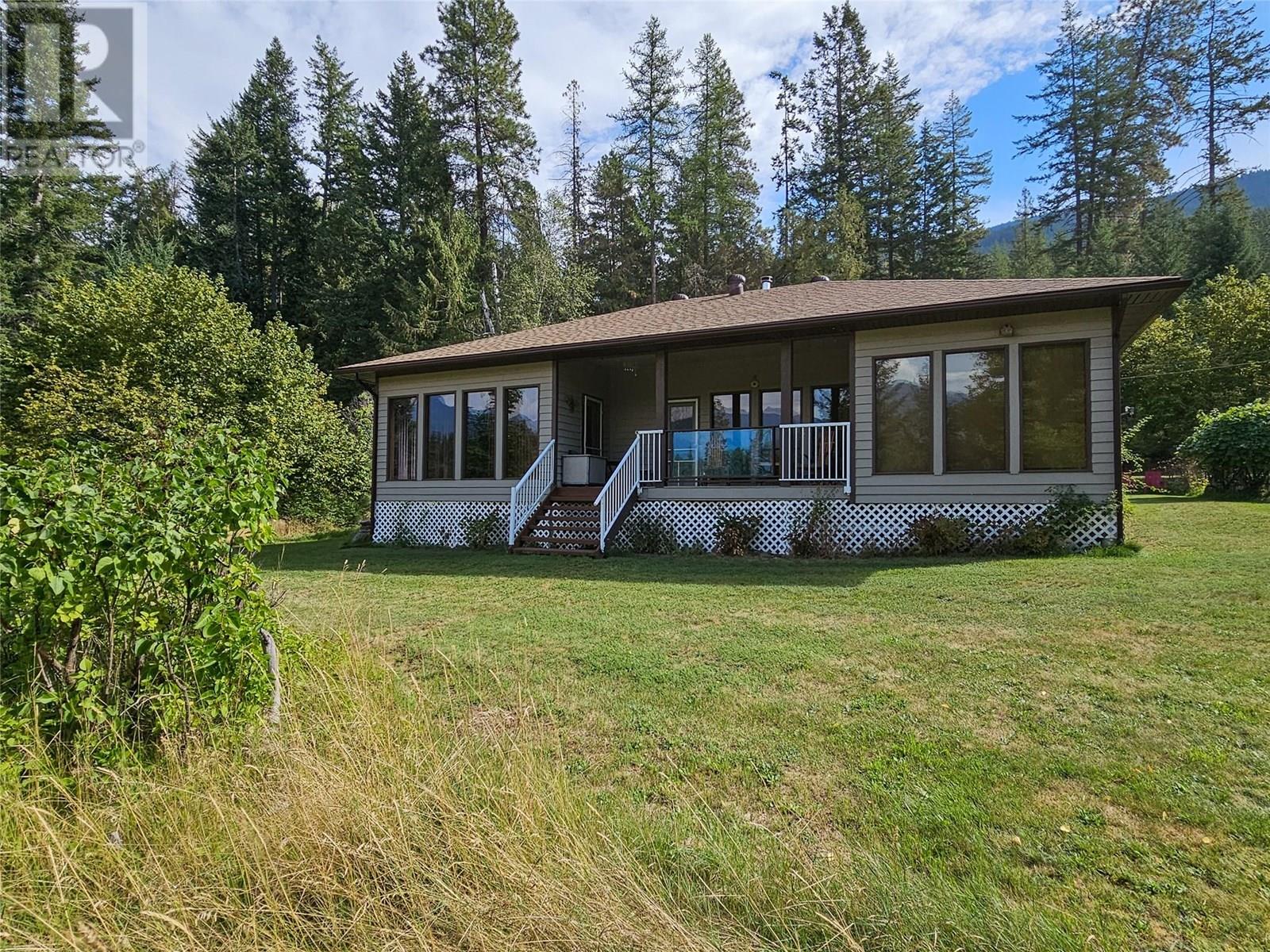 1283 Riondel Rd, Riondel, BC V0B 2B0