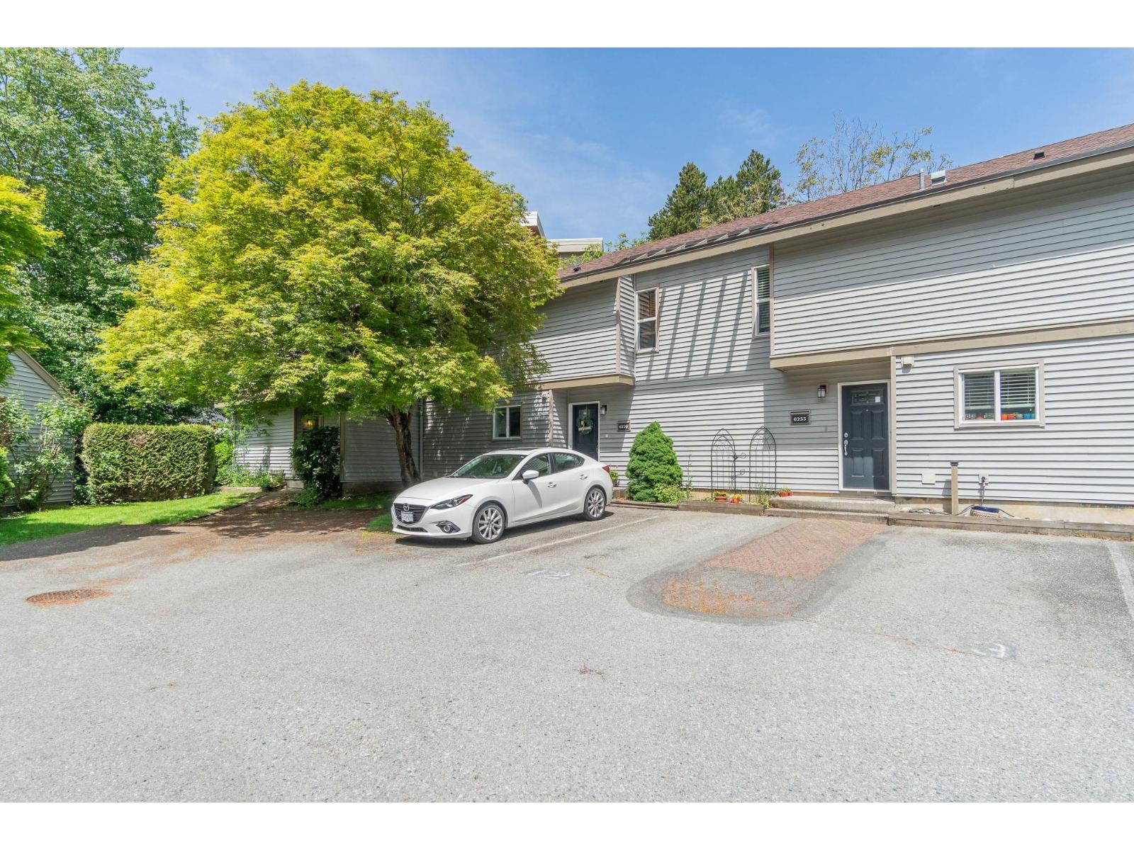 6229 E Greenside Dr, Surrey, BC V3S 5M8