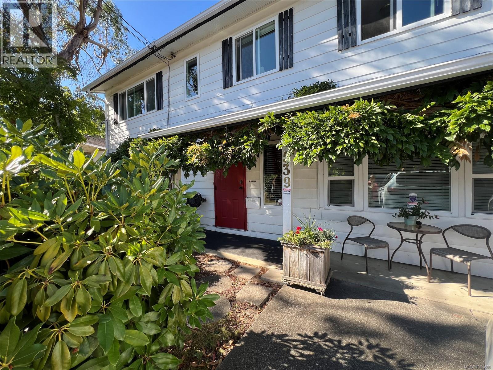 539 Rowan Ave, Parksville, BC V9P 1H3