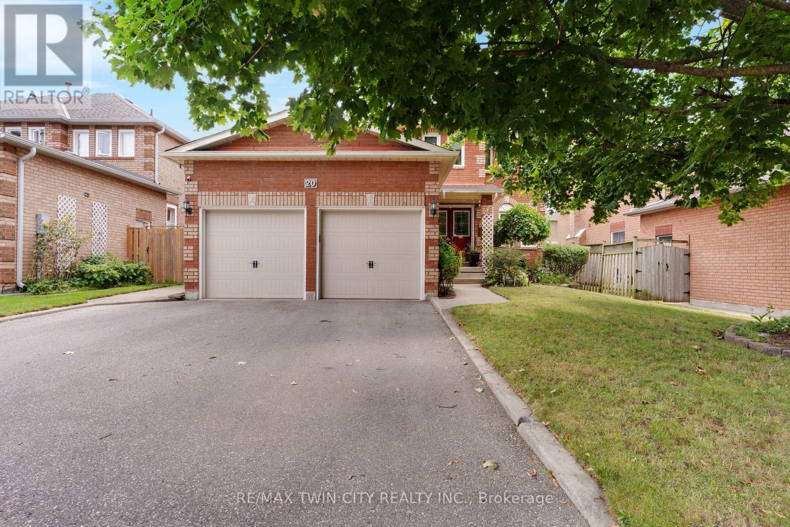 20 Anglerock Dr, Cambridge, ON N1T 1L8