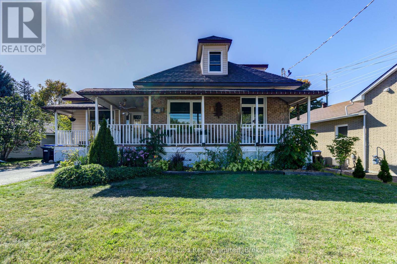 730 Hurontario St, Collingwood, ON L9Y 0G6