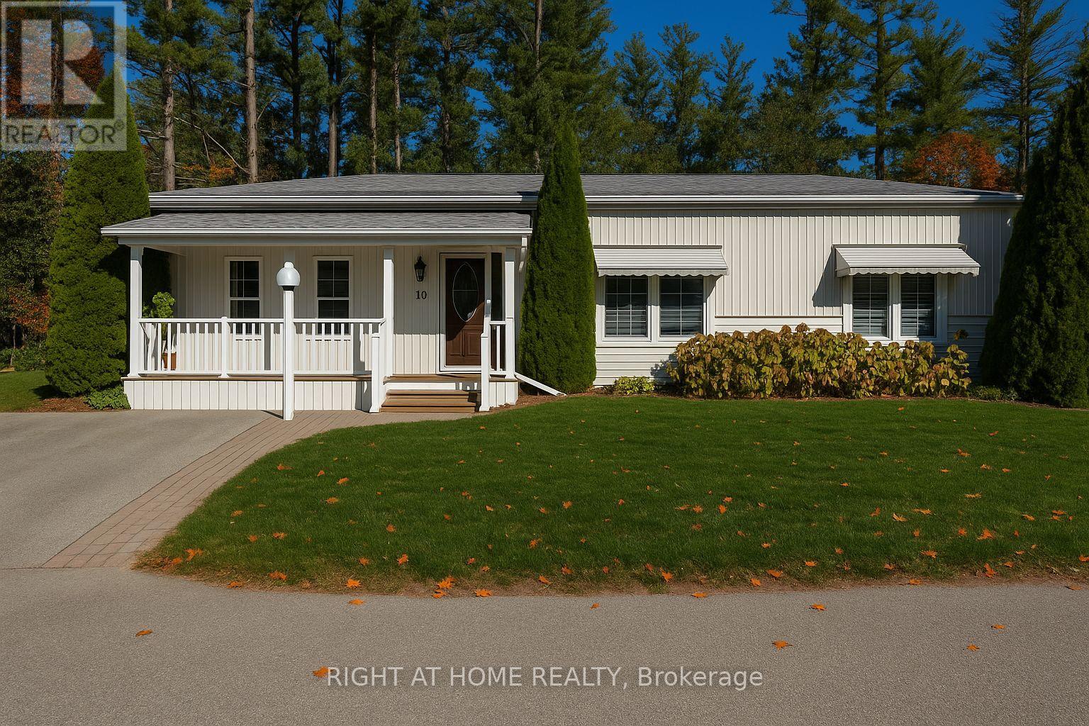 18 Riverview Cir, Innisfil, ON L9S 1M2