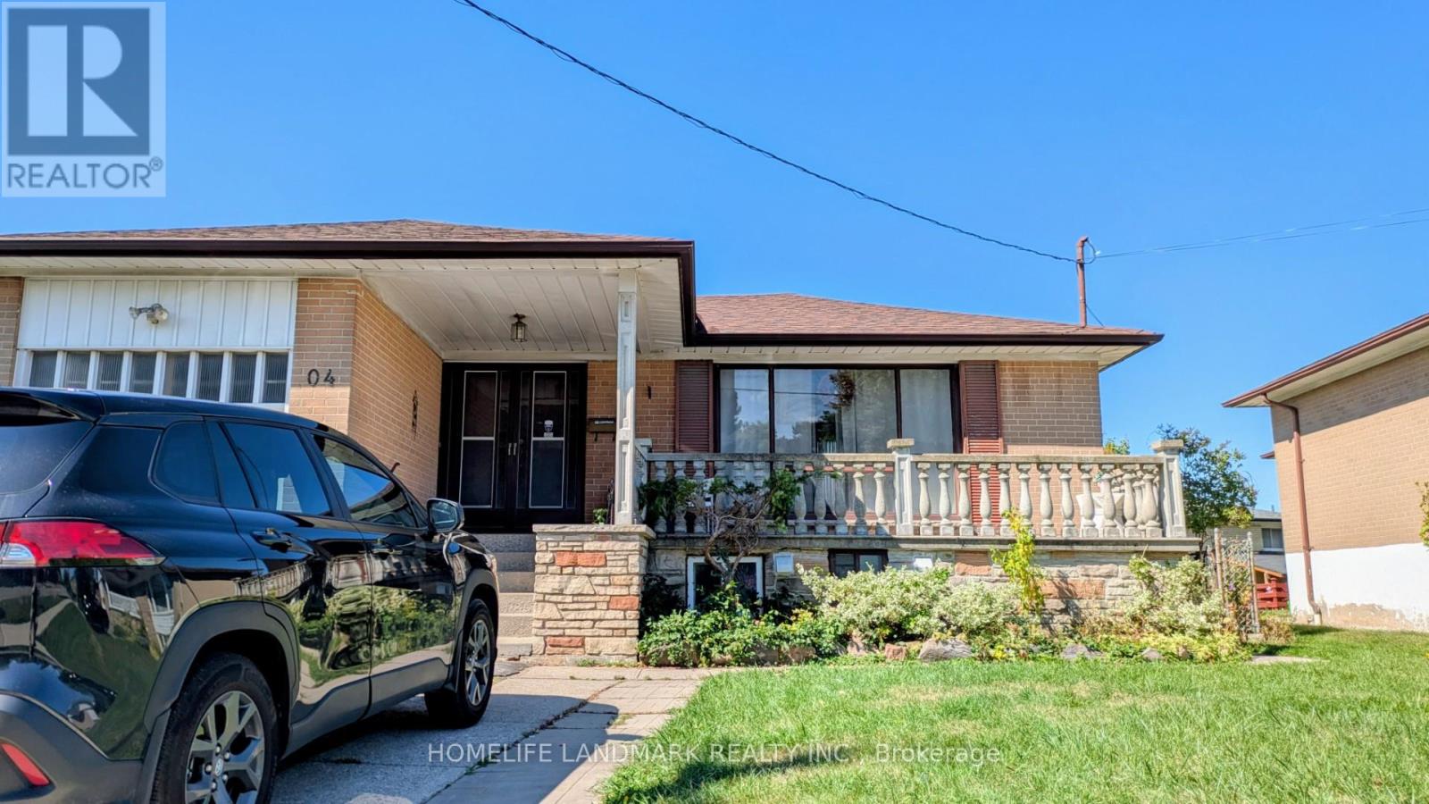 4 Derrydown Rd, Toronto York University Heights, ON M3J 1R1