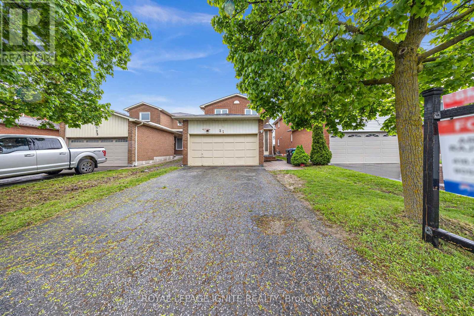 21 Toba Cres, Brampton, ON L6Z 4R6