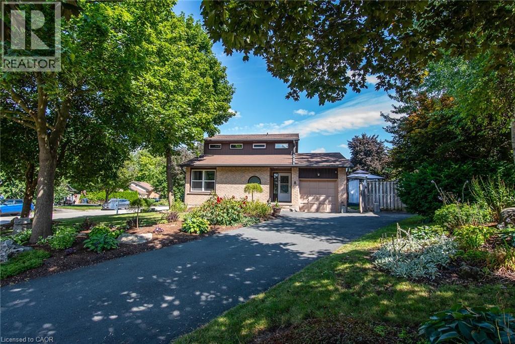 8 Pickwick Pl, Guelph, ON N1H 7V8