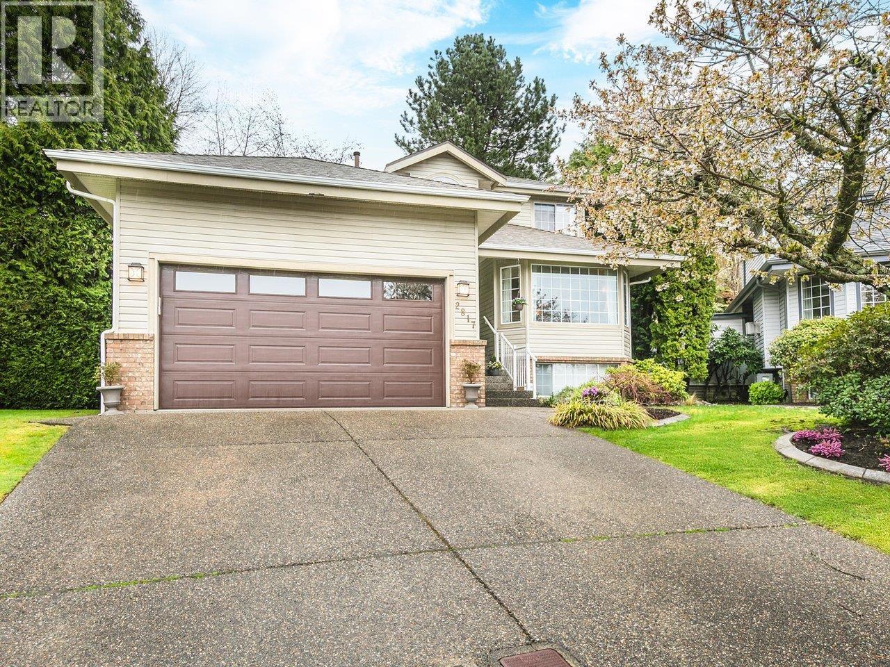 2817 Greenbrier Pl, Coquitlam, BC V3E 2S4