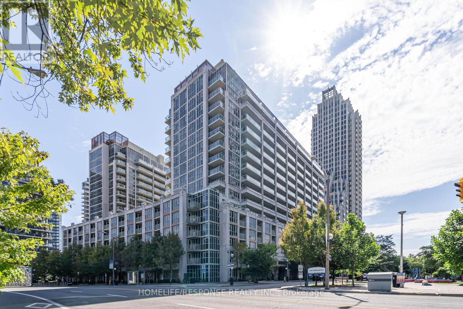 35 Bastion St Ph2002 St, Toronto, ON M5V 0C1