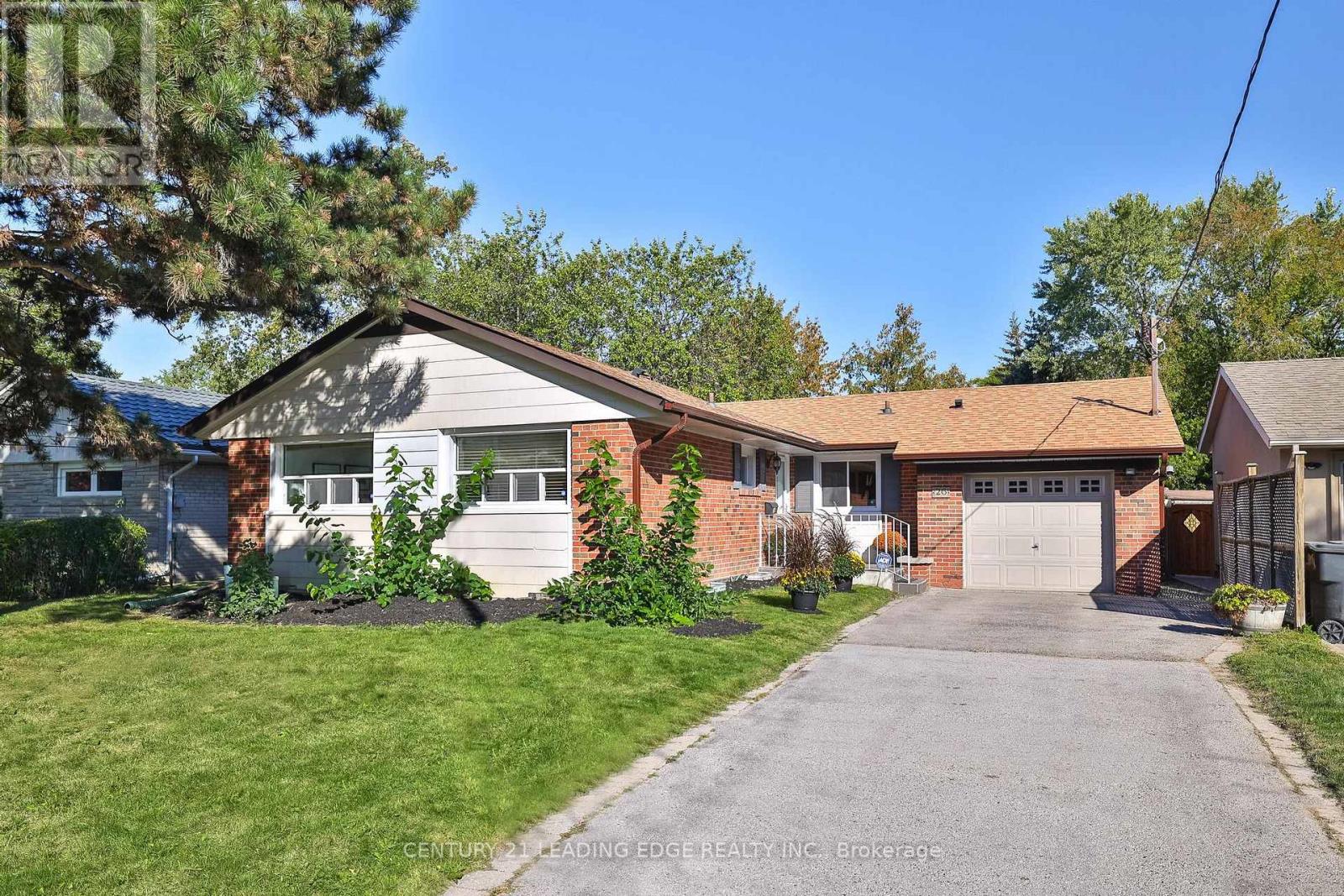 26 Elvaston Dr, Toronto Victoria Village, ON M4A 1M9