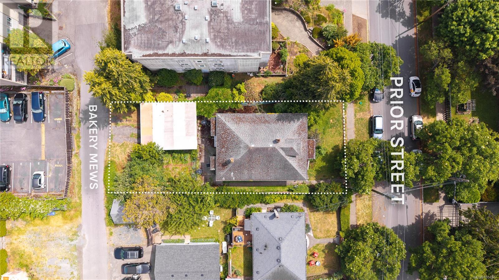 2639 Prior St, Victoria, BC V8T 3X7