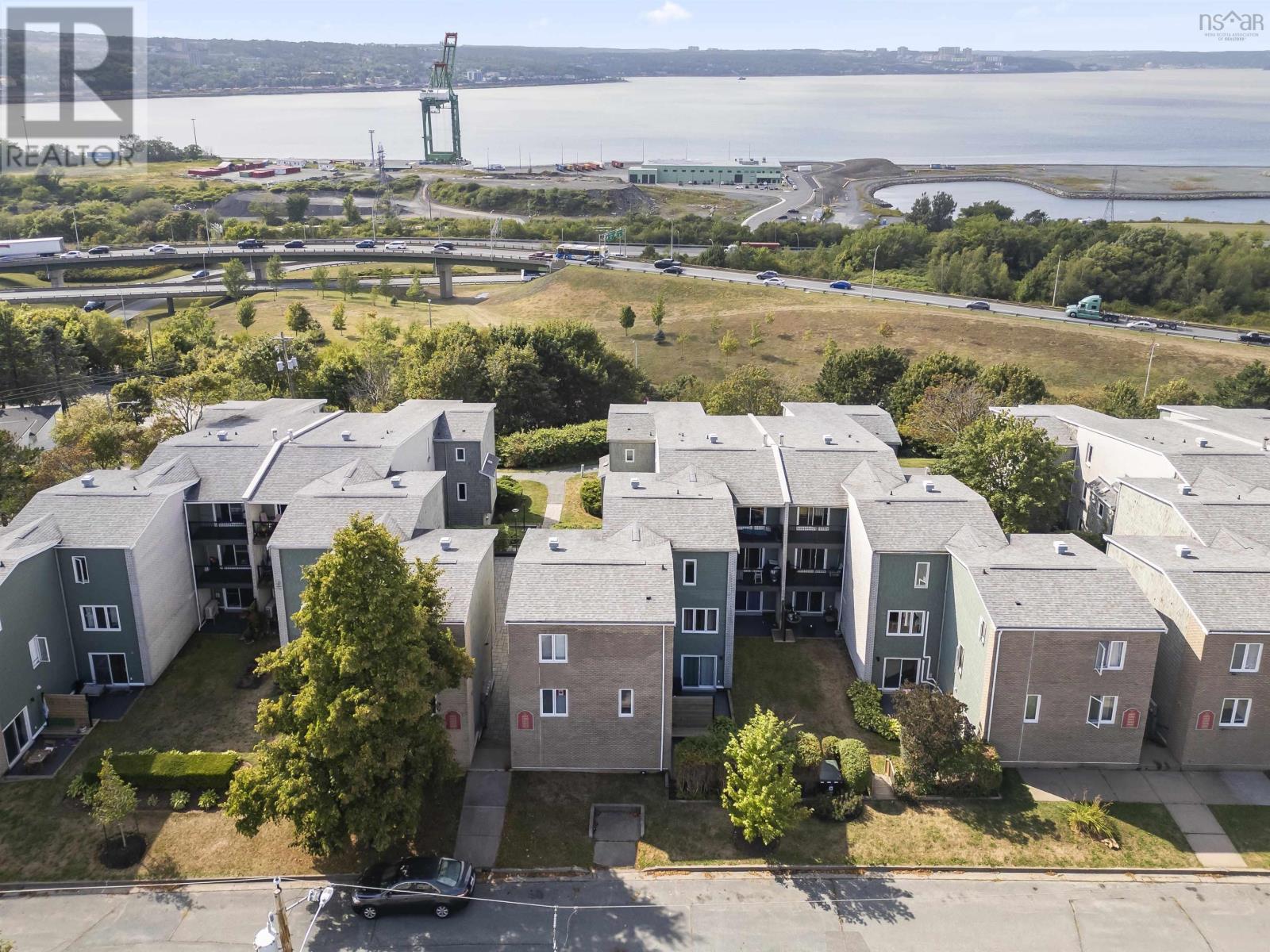 5913 Gainsborough Pl, Halifax, NS B3K 5R8