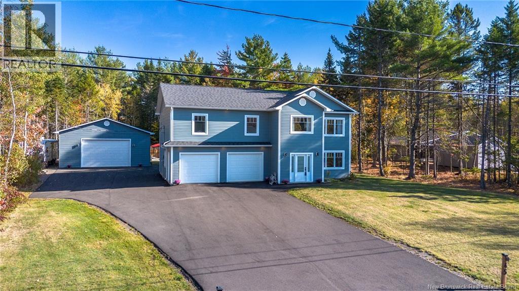 45 Thompson Ave, Burton, NB E2V 4L8