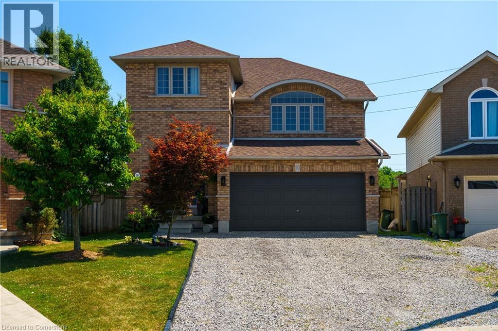 10 Nature Ct, Hamilton, ON L9C 7T5